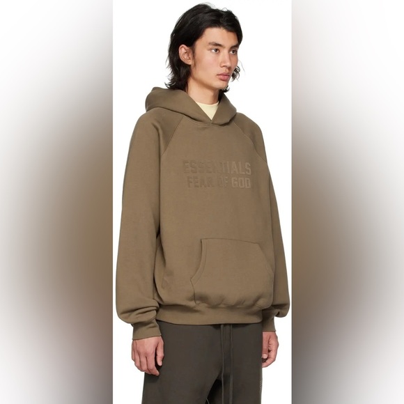 NWT Fear Of God Essentials Hoodie in Wood Size Medium - Picture 2 of 9